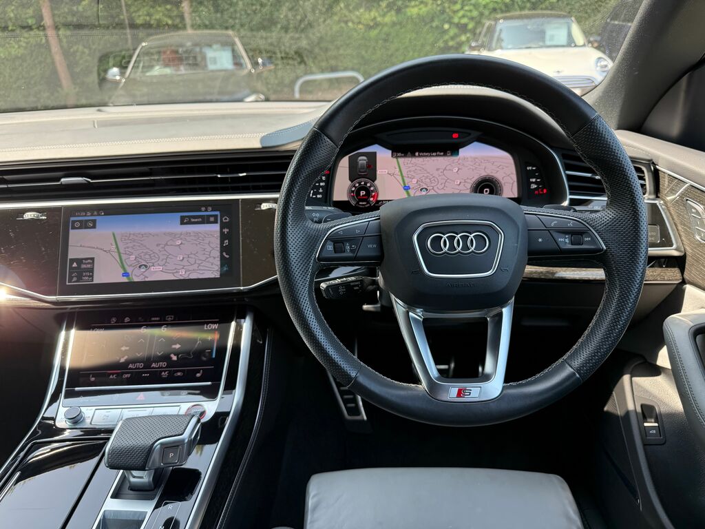 Audi Q8 Sq8 Black Edition Blue #6