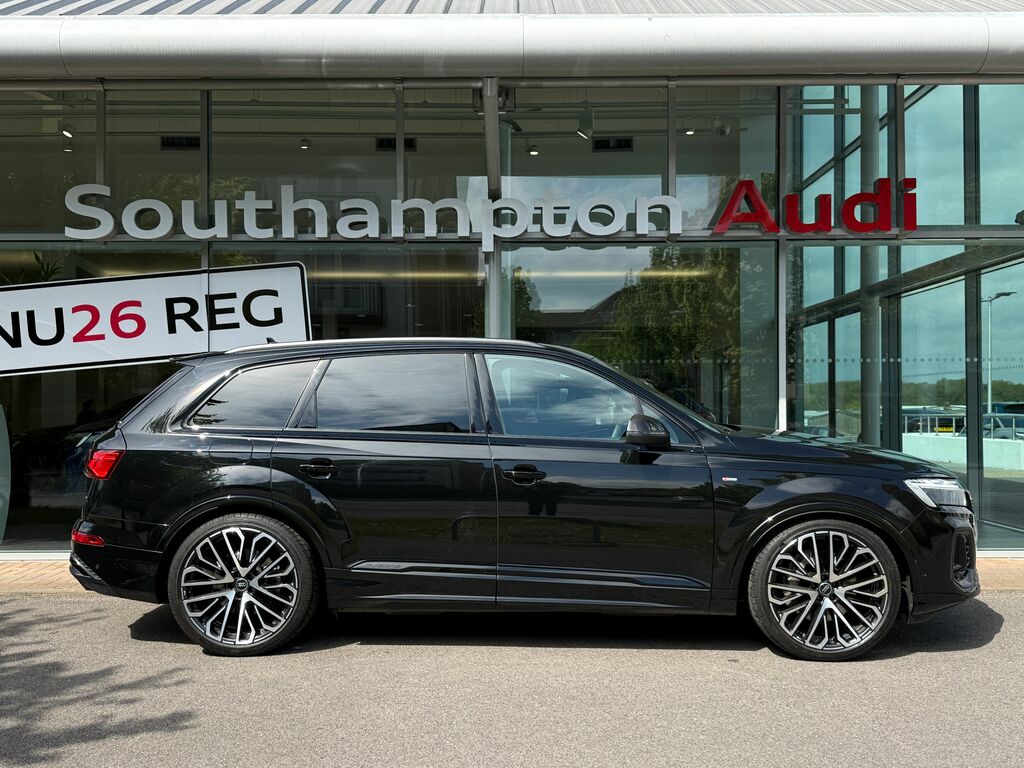 Audi Q7 Vorsprung Black #2