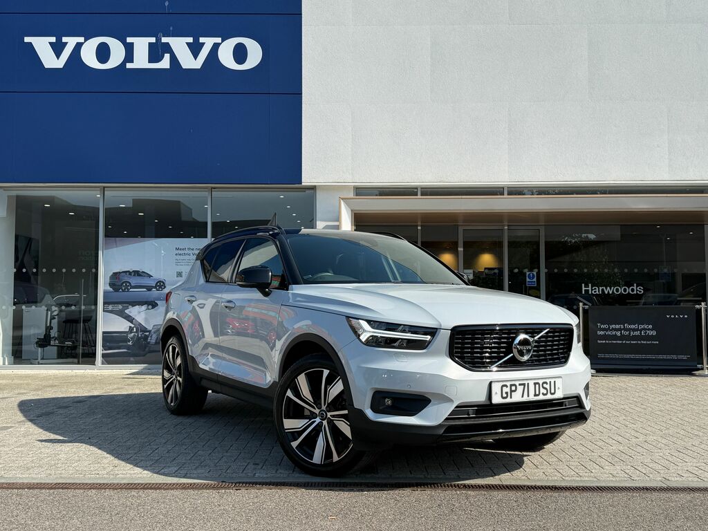 Volvo XC40 R Design Pro Black