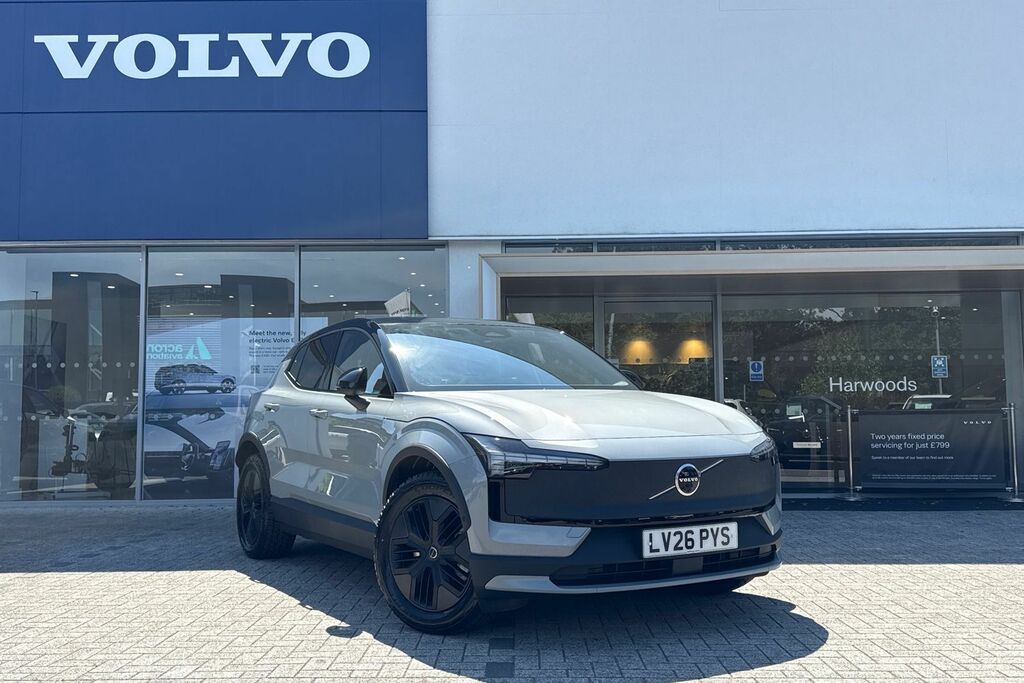 Volvo EX30 Cross Country Cross Country Ultra Black
