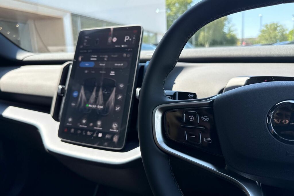 Volvo EX30 Cross Country Twin Motor Performance Ultra Free Pod Point Ev Ch White #34
