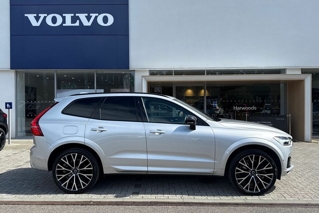 Volvo XC60 R Design Pro Black #2