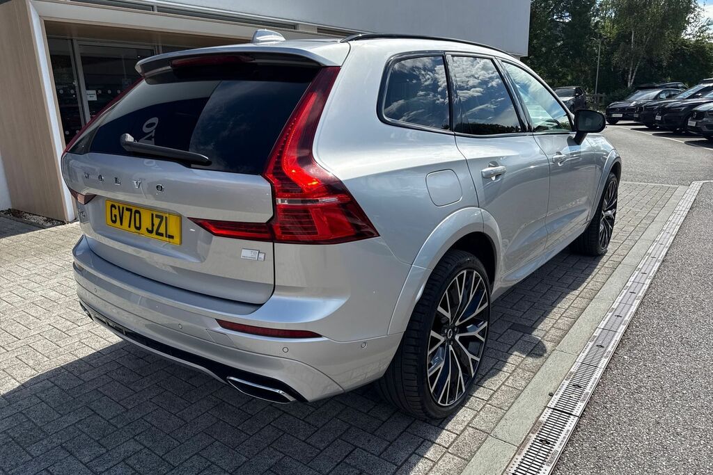 Volvo XC60 Momentum, B4 Mild Hybrid Rear Camera , Heated Se Red #7