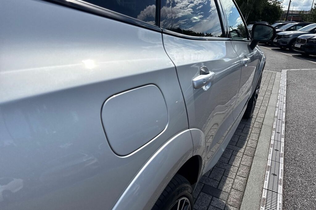 Volvo XC60 Momentum, B4 Mild Hybrid Rear Camera , Heated Se Red #18