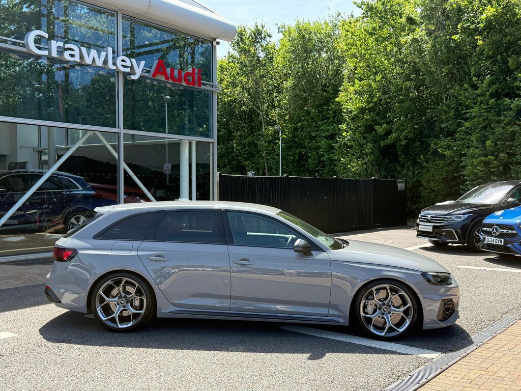 Audi RS4 Edition 25 Years Black #2