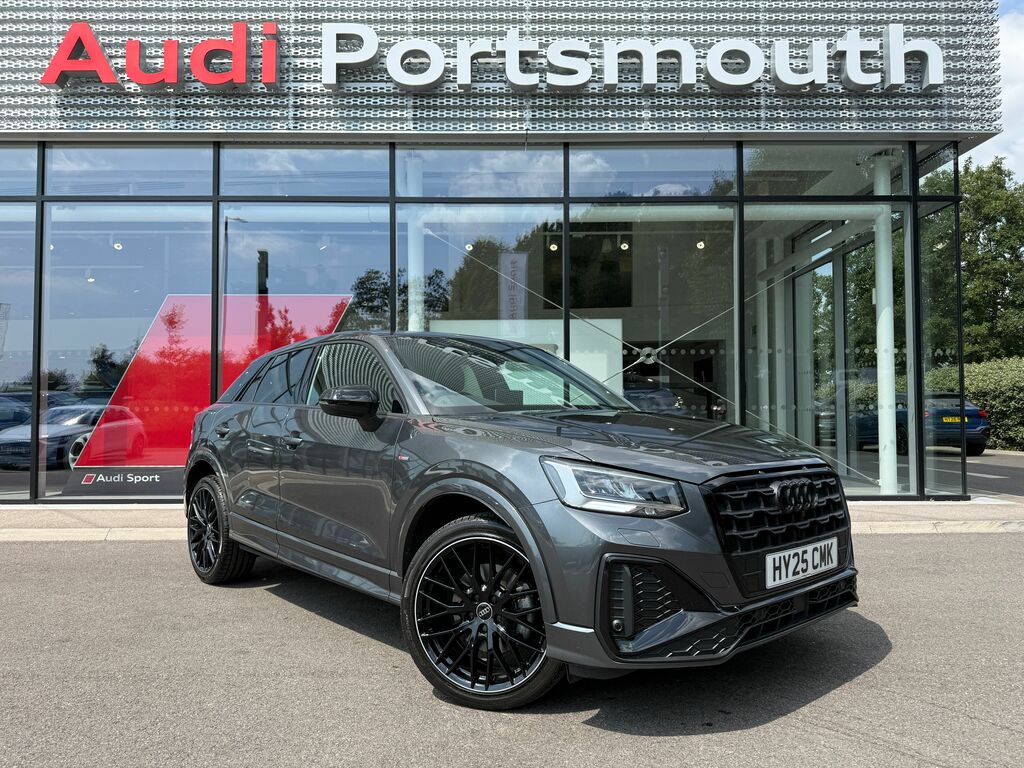 Audi Q2 Black Edition Black