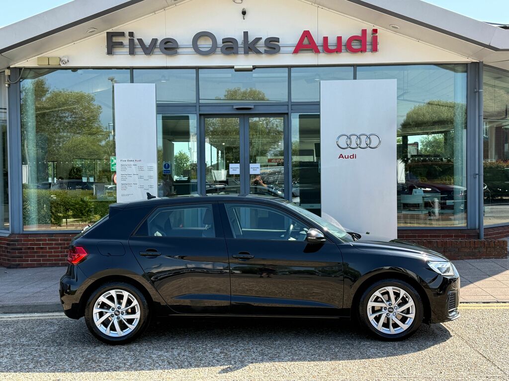Audi A1 Sport Black #2