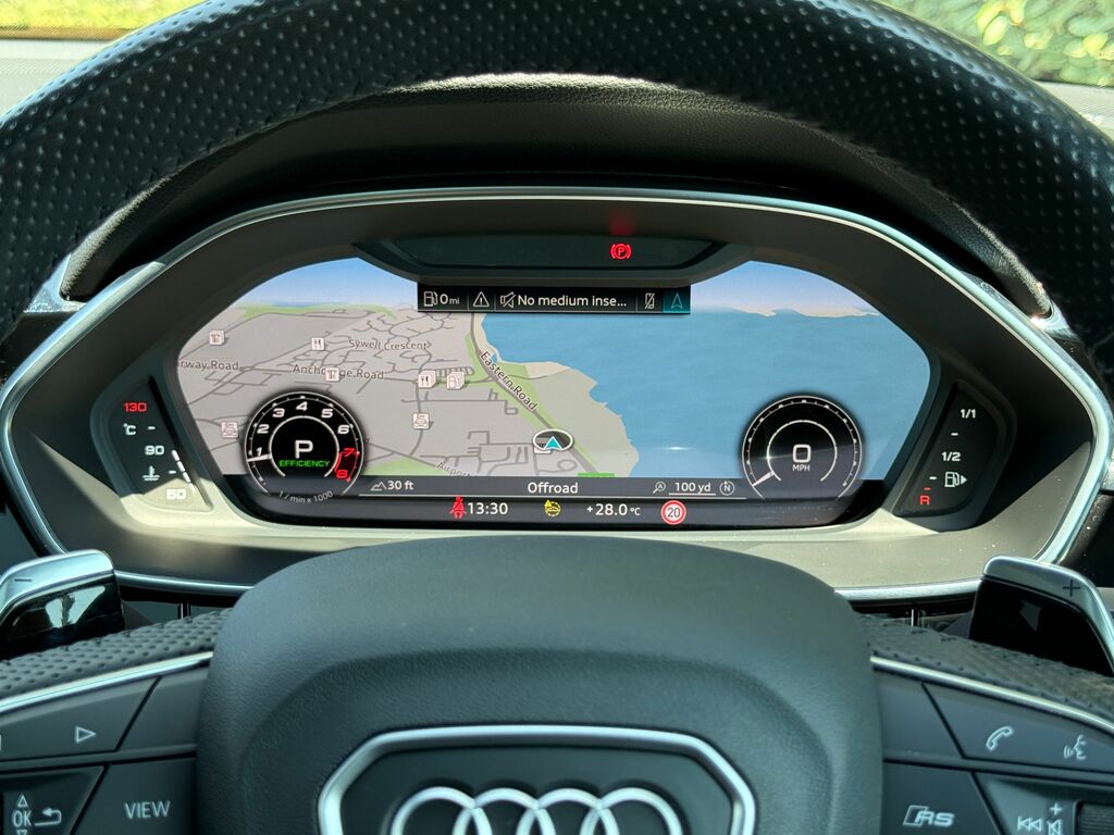 Audi RS Q3 Vorsprung Black #4
