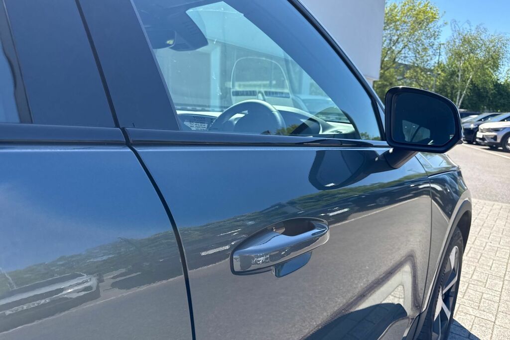 Volvo XC40 B3 P Ultra Dark Sunroof, Harmankardon Sound, 3 Silver #16