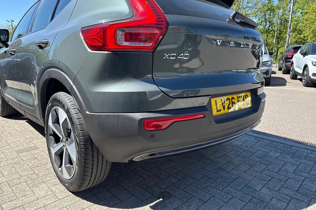 Volvo XC40 B3 P Ultra Dark Sunroof, Harmankardon Sound, 3 Silver #17