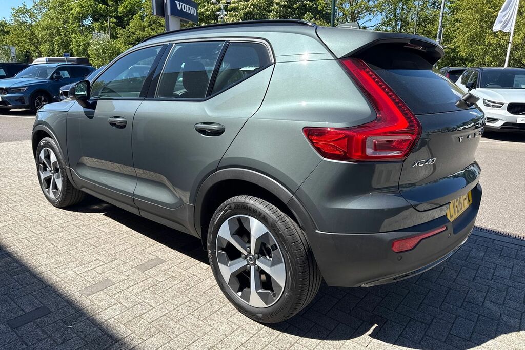Volvo XC40 B3 P Ultra Dark Sunroof, Harmankardon Sound, 3 Silver #9