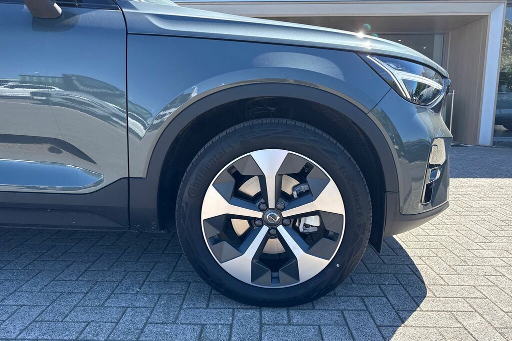 Volvo XC40 B3 P Ultra Dark Sunroof, Harmankardon Sound, 3 Silver #13