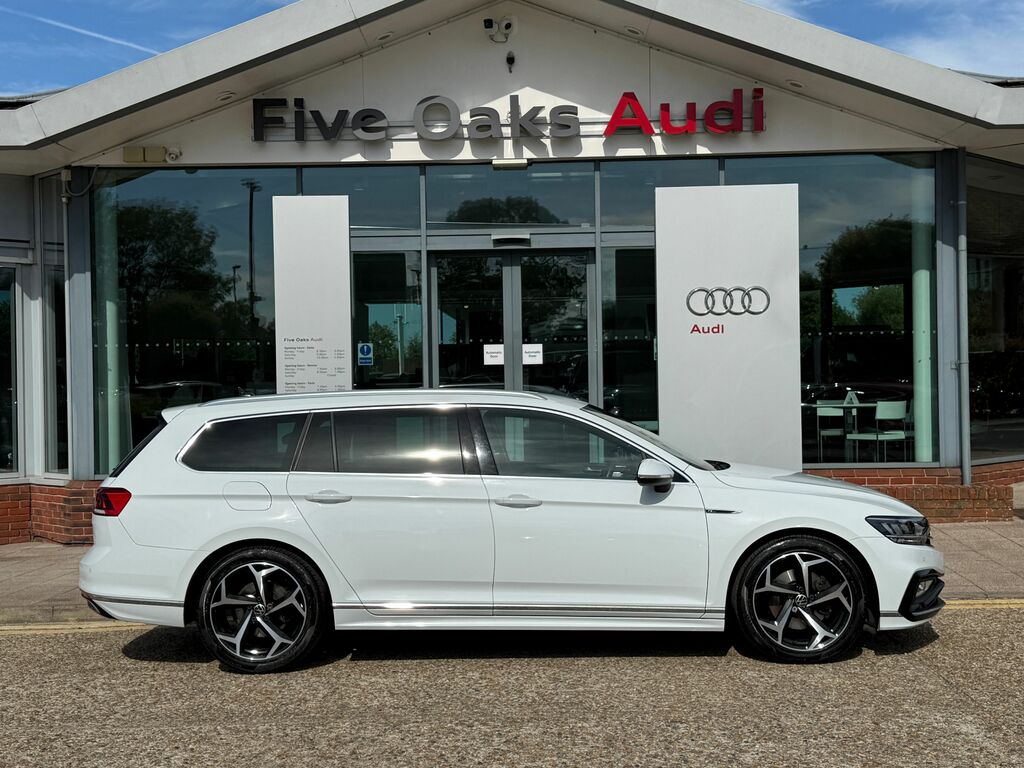 Volkswagen Passat R-line Black #2