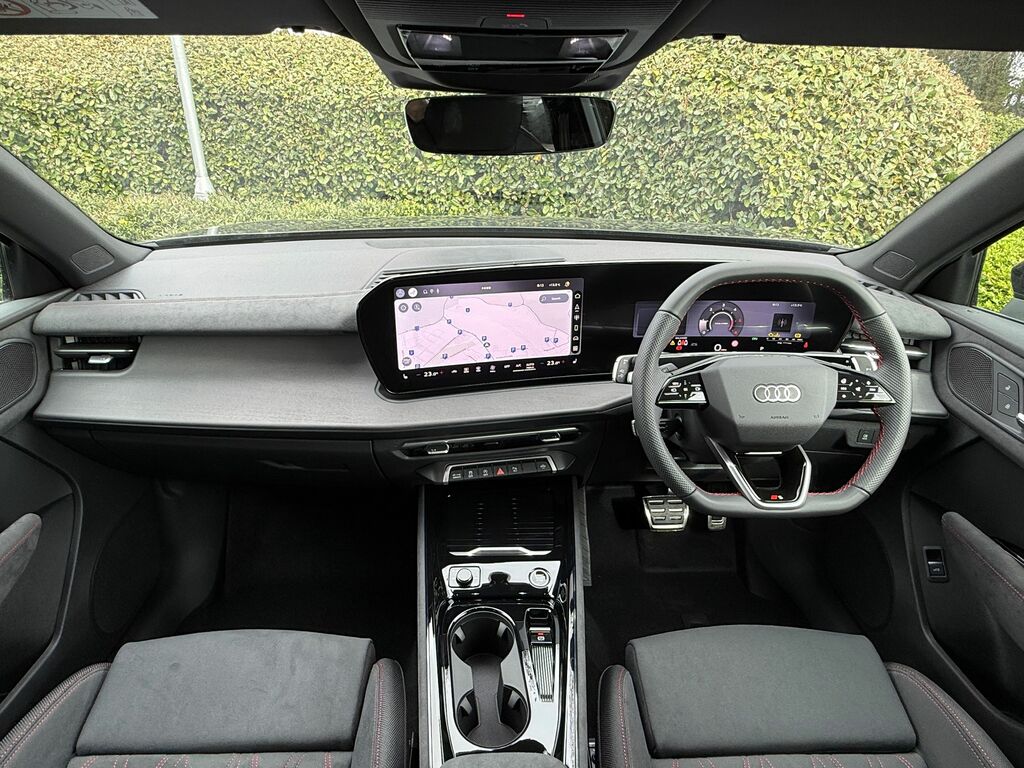 Audi Q3 Edition 1 Black #3