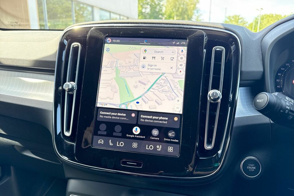 Volvo XC40 Plus Black #4