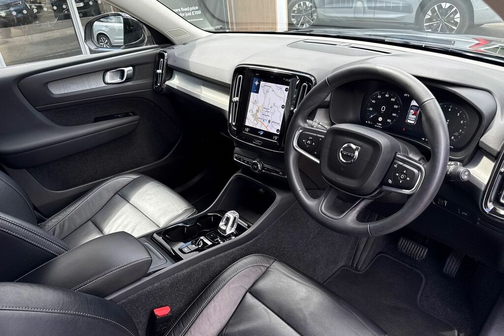Volvo XC40 Inscription Black #6