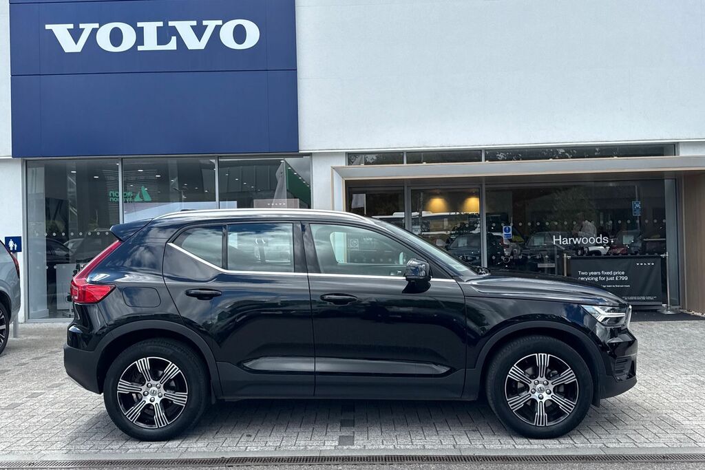 Volvo XC40 Inscription Black #2