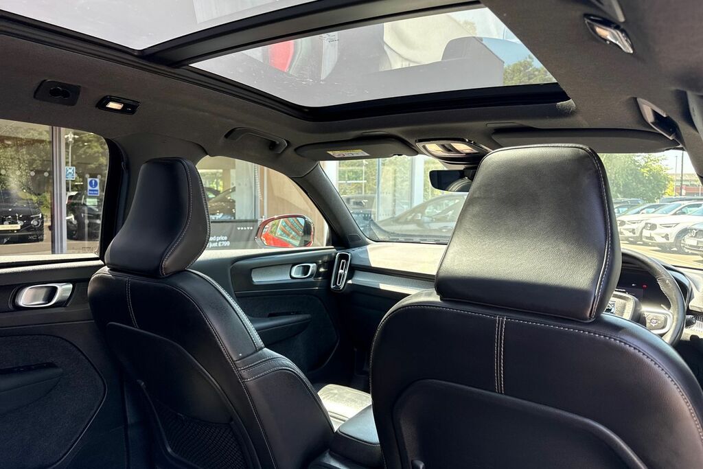 Volvo XC40 1.5L 1.5 T3 R-design Suv Euro 6 S Black #23