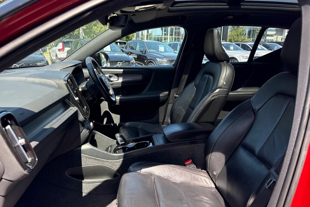 Volvo XC40 1.5L 1.5 T3 R-design Suv Euro 6 S Black #27