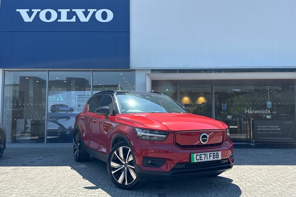 Volvo XC40 1.5L 1.5 T3 R-design Suv Euro 6 S Black #1