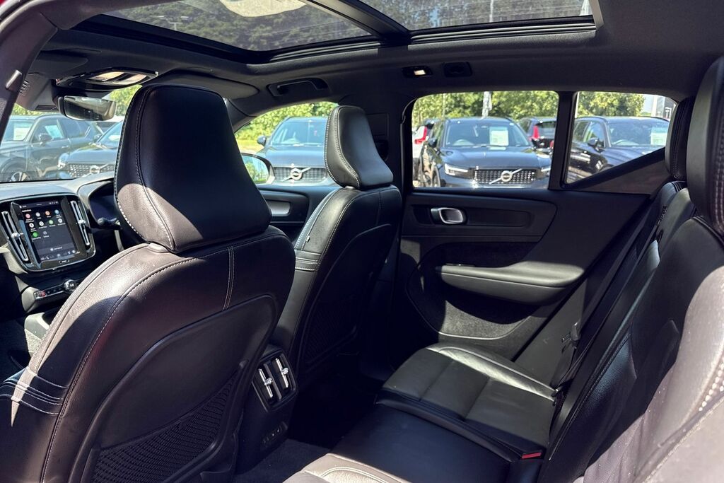 Volvo XC40 1.5L 1.5 T3 R-design Suv Euro 6 S Black #30