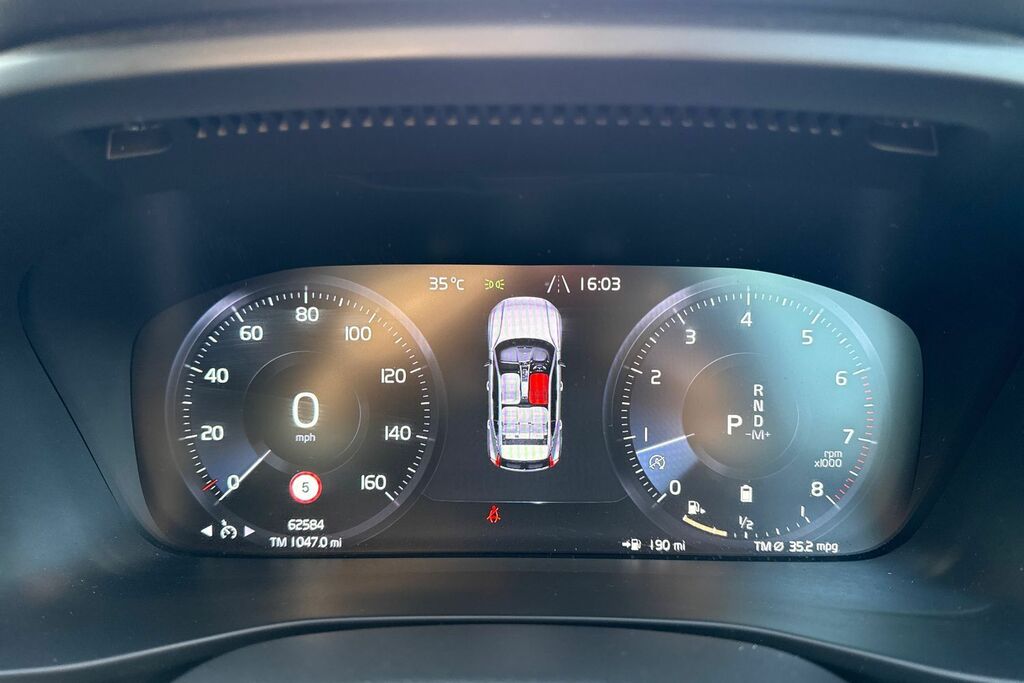 Volvo XC40 1.5 T3 163 R Design Geartronic Estate Black #41
