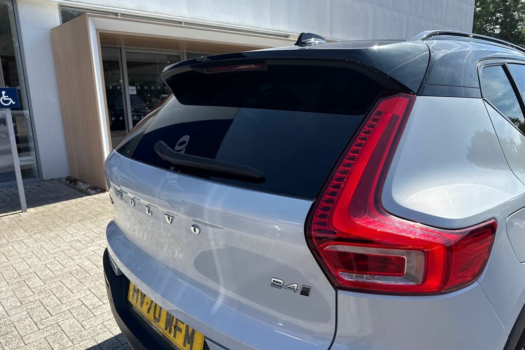 Volvo XC40 1.5 T3 163 R Design Geartronic Estate Black #16