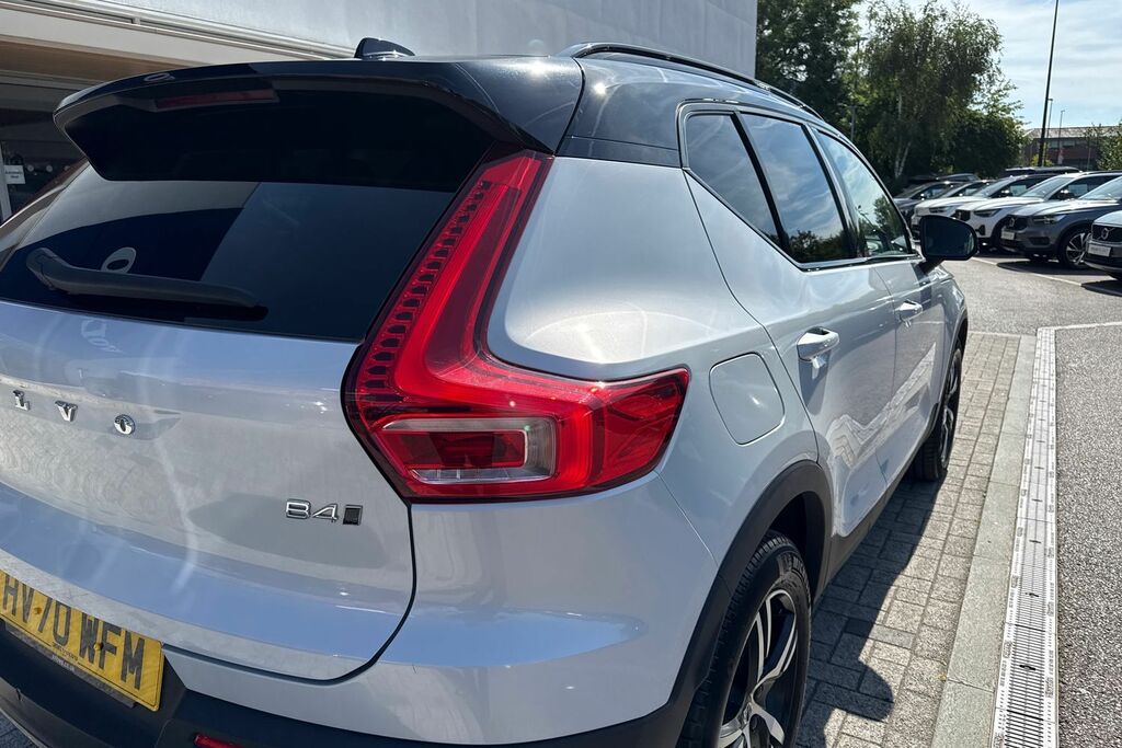 Volvo XC40 1.5 T3 163 R Design Geartronic Estate Black #15