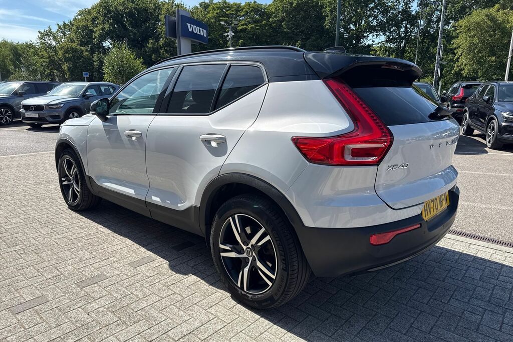 Volvo XC40 1.5 T3 163 R Design Geartronic Estate Black #10