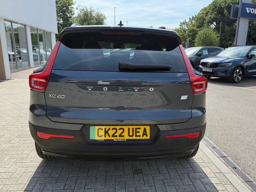 Volvo XC40 1.5 T3 Momentum Suv Euro 6 Ss Black #7