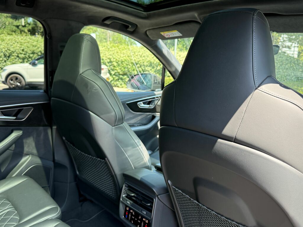 Audi Q7 Estate Grey #37