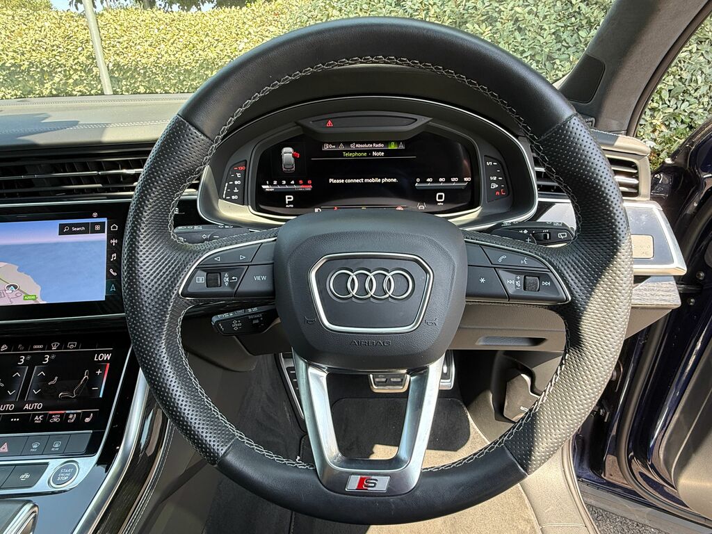 Audi Q7 Estate Grey #35