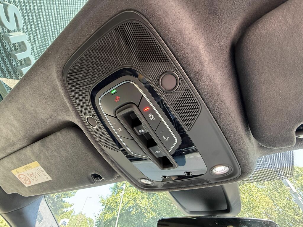 Audi Q7 Estate Grey #60