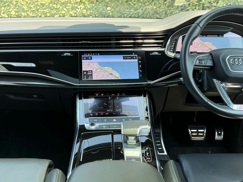 Audi Q7 Estate Grey #68