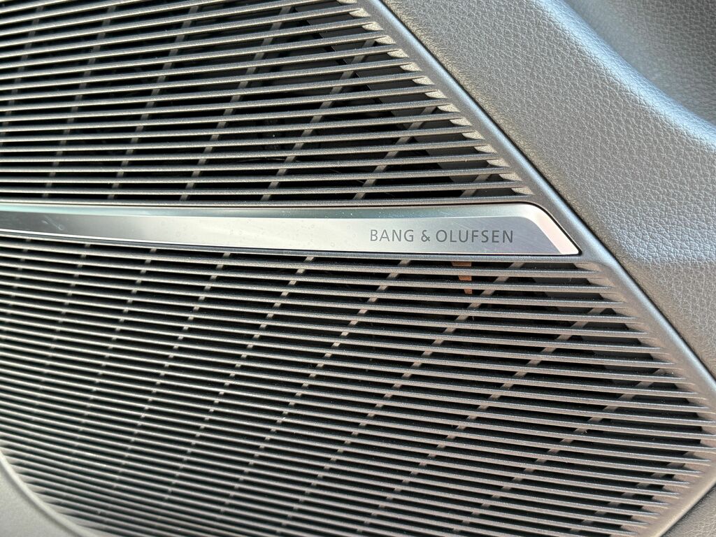 Audi Q7 Estate Grey #30