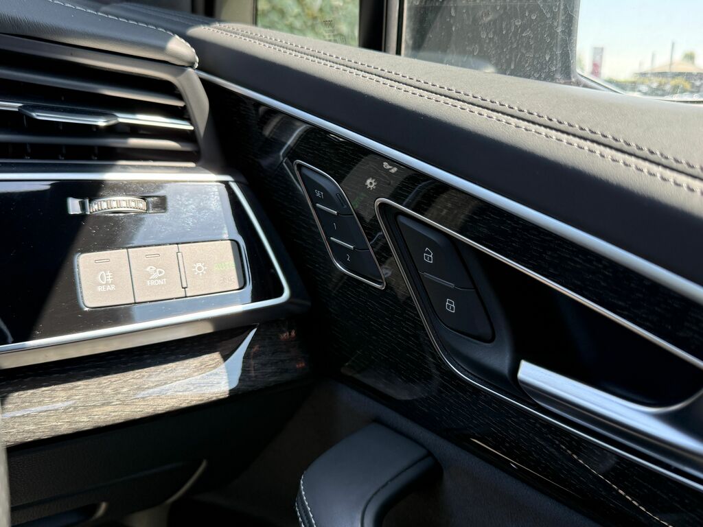 Audi Q7 Estate Grey #65