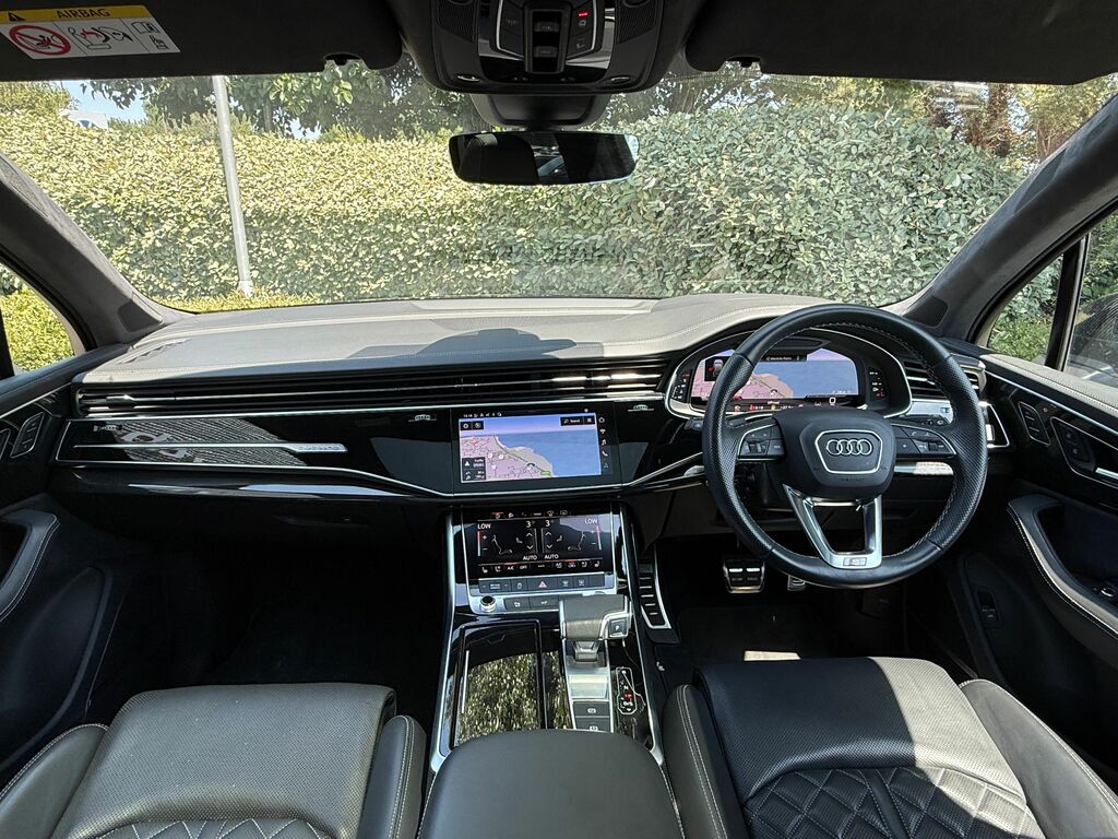 Audi Q7 Estate Grey #69