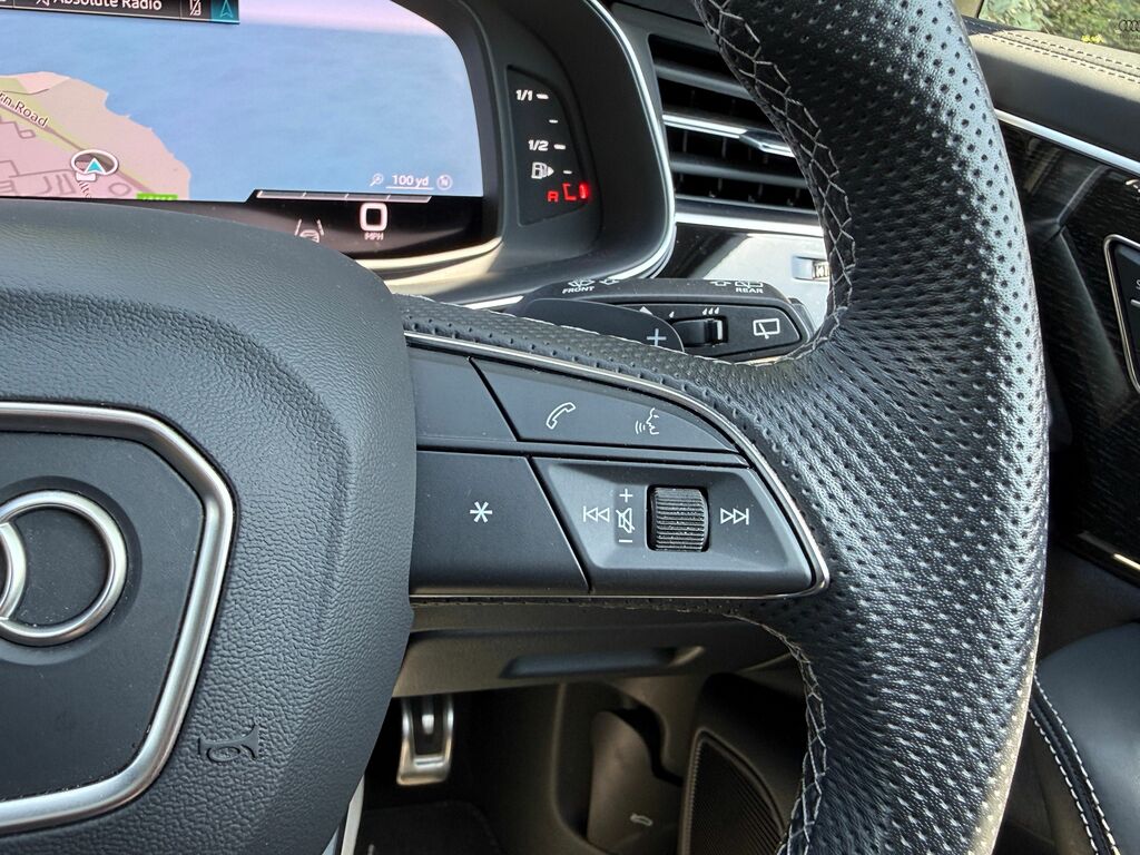 Audi Q7 Estate Grey #64
