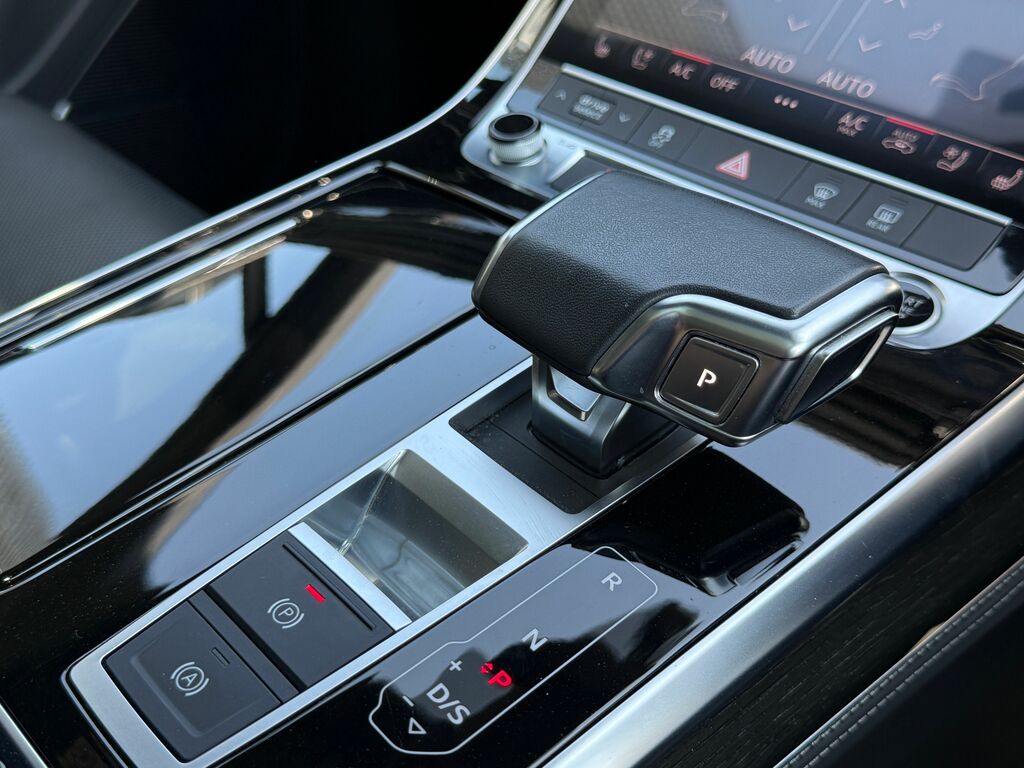Audi Q7 Estate Grey #61