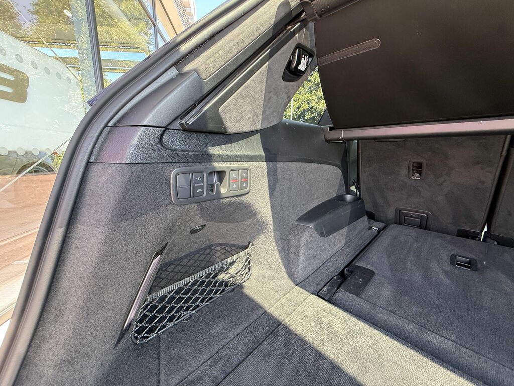 Audi Q7 Estate Grey #56