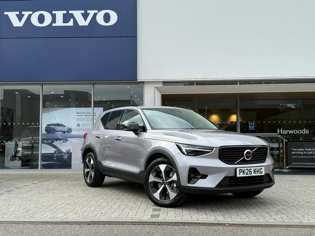 Volvo XC40 Plus Black