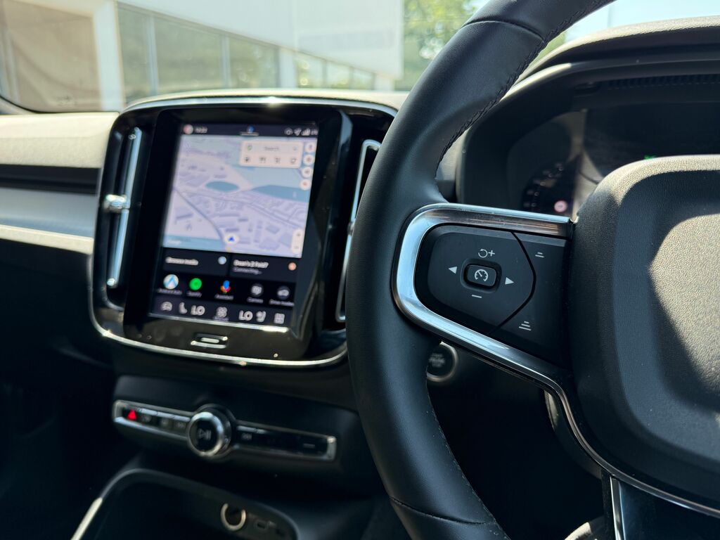 Volvo XC40 Plus Grey #36