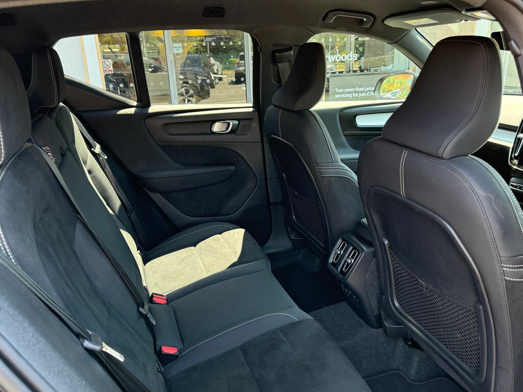 Volvo XC40 Plus Grey #22