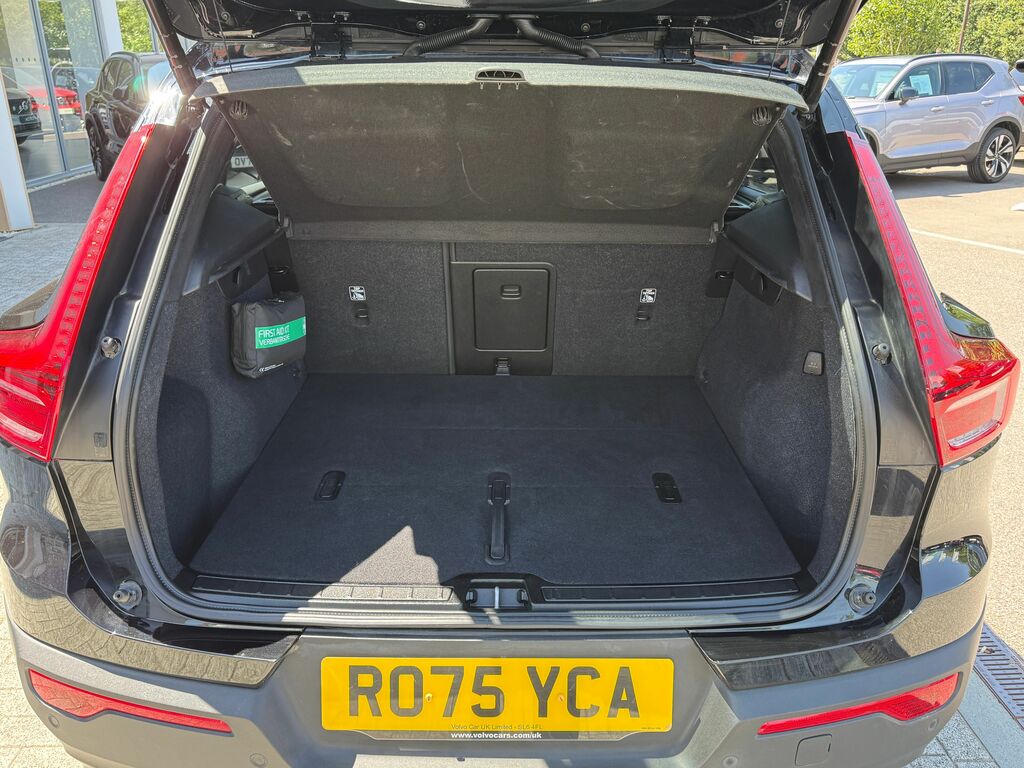 Volvo XC40 Plus Grey #19