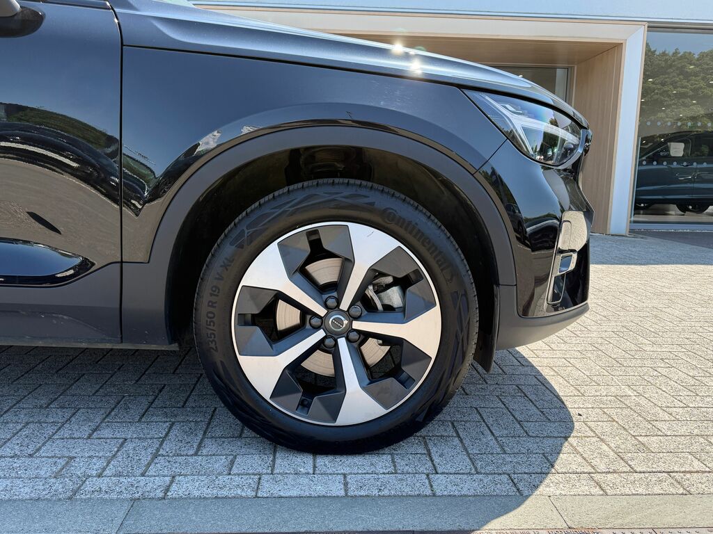 Volvo XC40 Plus Grey #13
