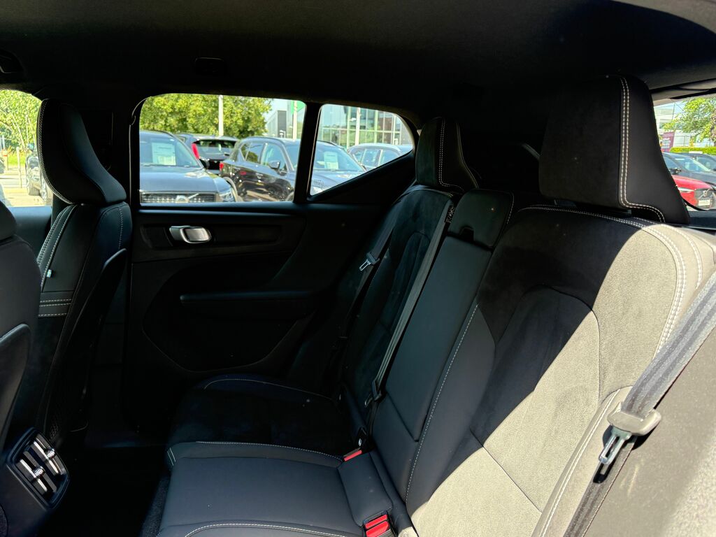 Volvo XC40 Plus Grey #31