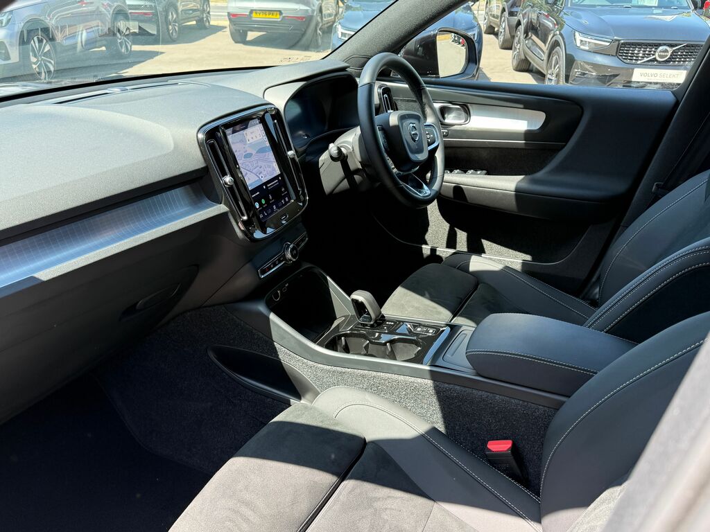 Volvo XC40 Plus Grey #27