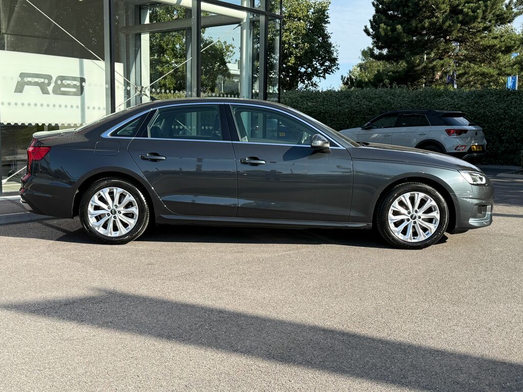 Audi A4 Sport Black