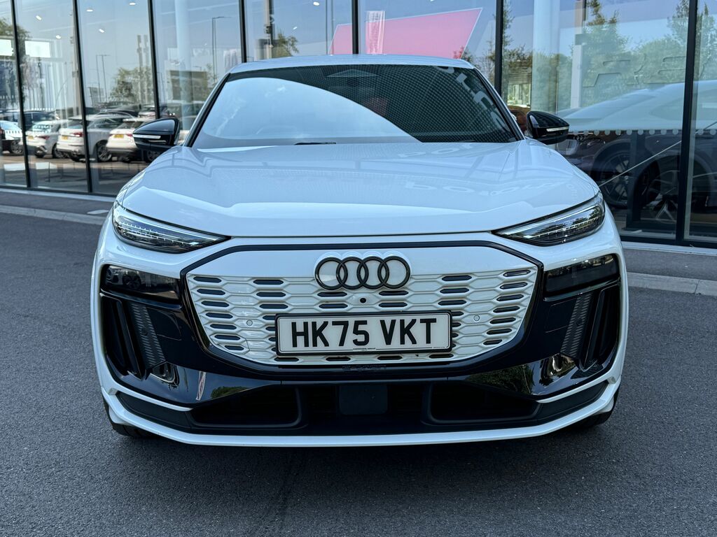 Audi Q6 E-Tron Edition 1 Black #6