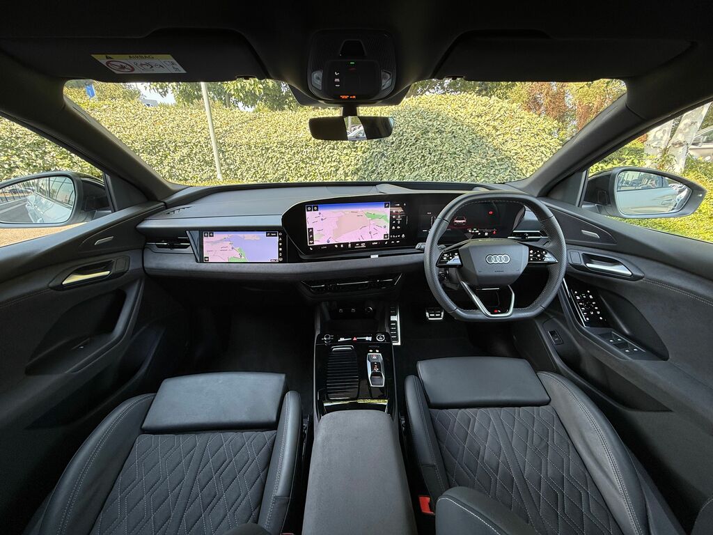 Audi Q6 E-Tron Edition 1 Black #5